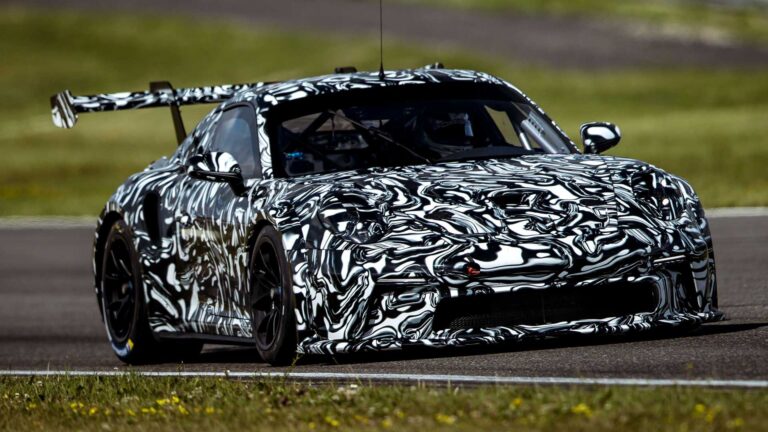 2021 Porsche 911 GT3 RS: Prices, Specs and release date